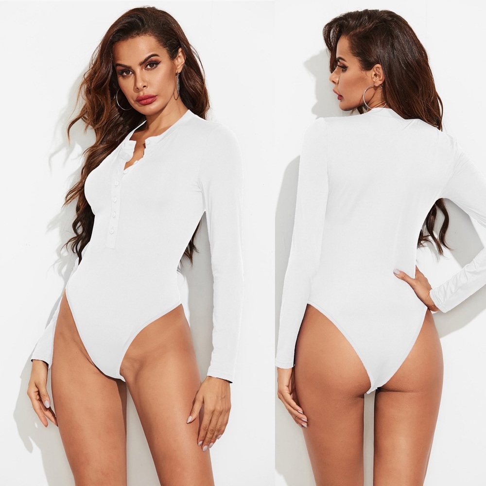 NWT! Long Sleeve Round Neck Button Down Bodysuit